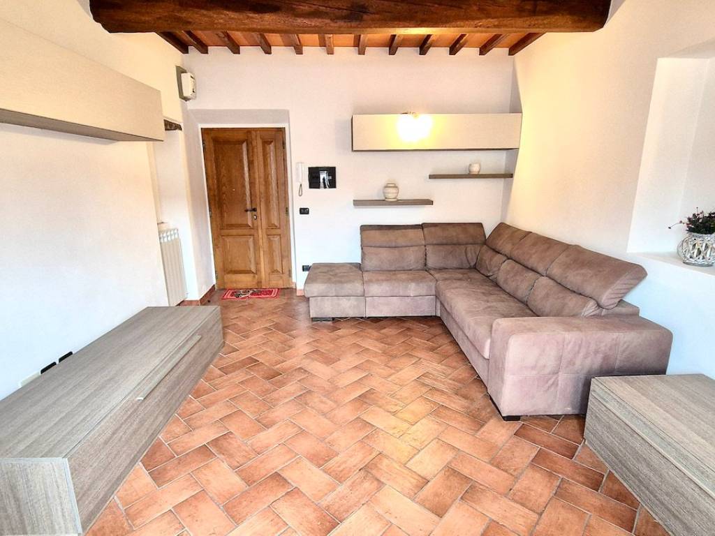 Casa indipendente a Montevarchi in Via del Pendolino - Foto 4