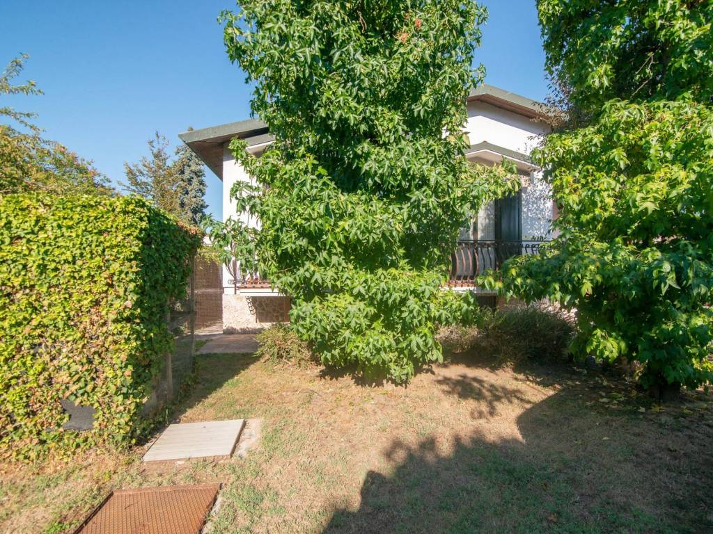 Villa a Casalpusterlengo in Via Emilia, 5 - Foto 3