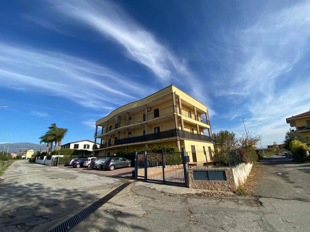 Immobile a Lamezia terme in Via Umberto Boccioni - Foto 2