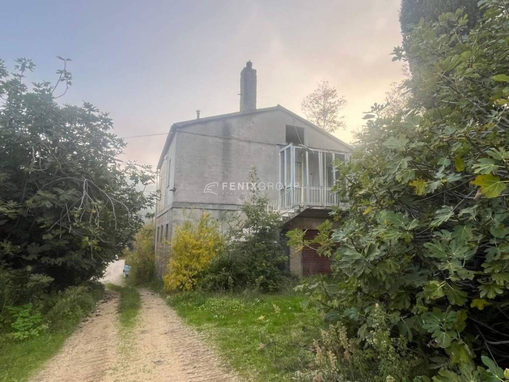 Casa indipendente a Ripatransone in CONTRADA ACQUAROLA, 1 - Foto 3