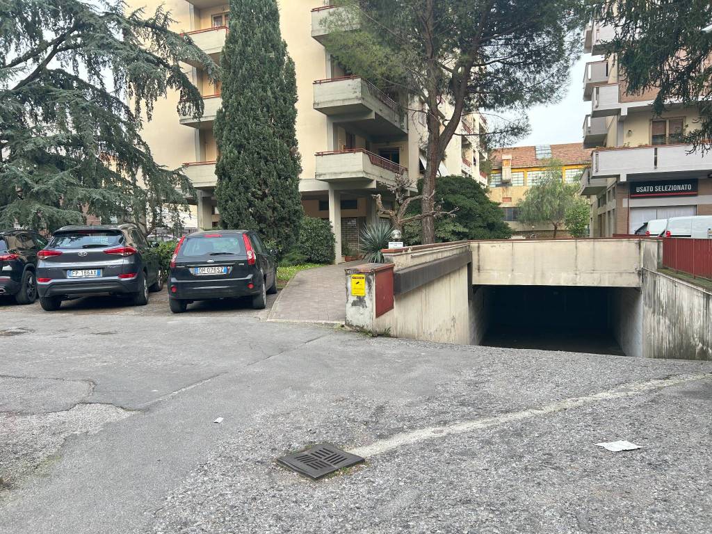 Box / garage a Prato in Via Emilio Boni - Foto 3