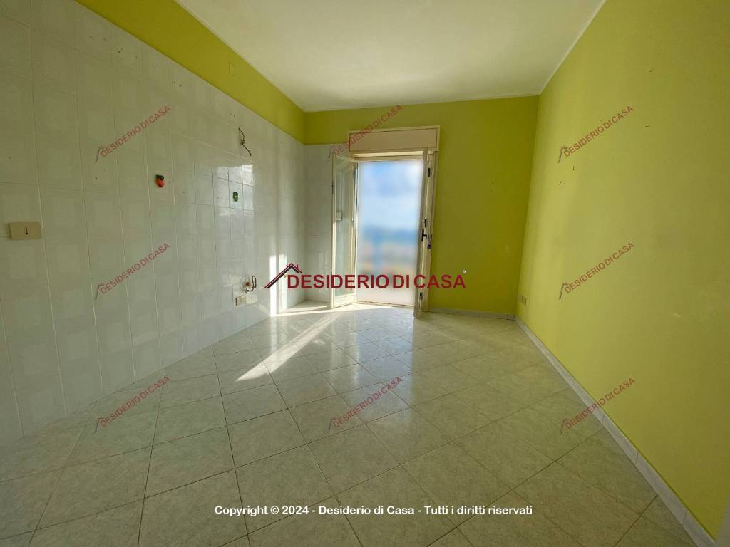 Appartamento a Piana degli albanesi in Via Martiri Portella della Ginestra, 171 - Foto 4