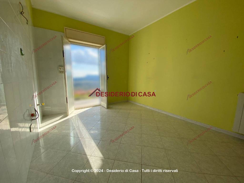 Appartamento a Piana degli albanesi in Via Martiri Portella della Ginestra, 171 - Foto 5