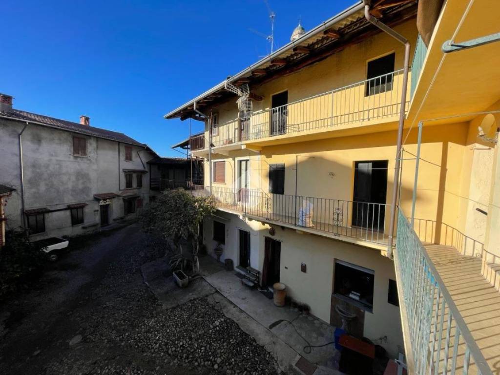 Rustico / casale a Mezzomerico in Via Chiesa, 20 - Foto 4