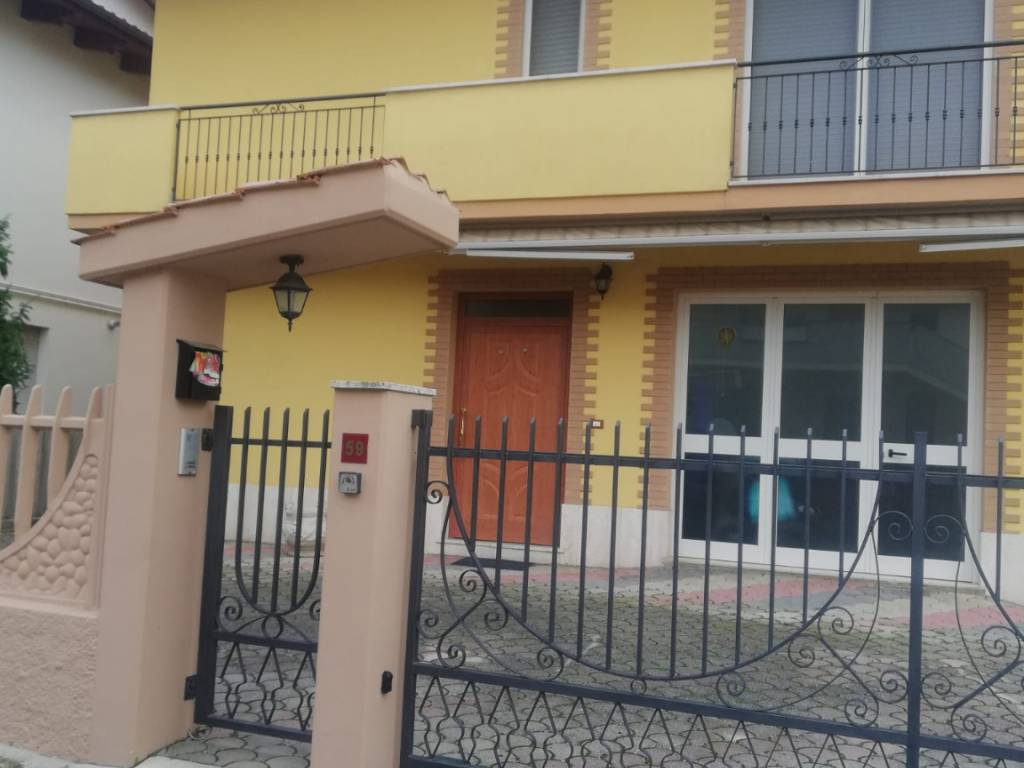 Appartamento a Cappelle sul tavo in Via Dante Alighieri - Foto 2