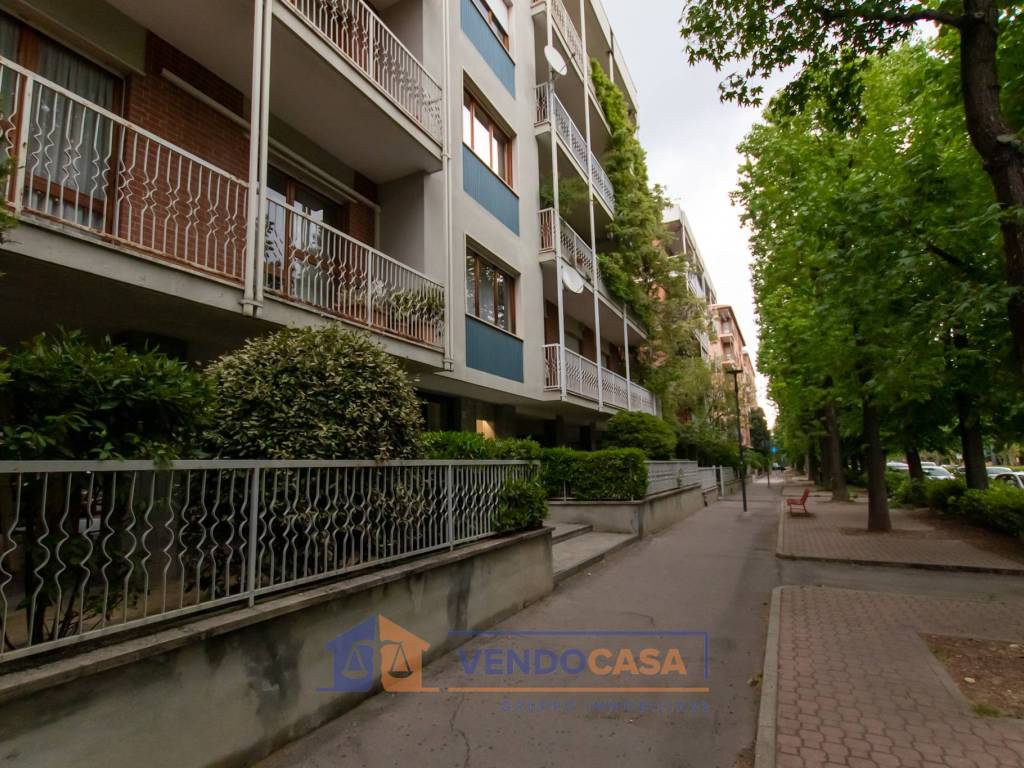 Appartamento a Asti in Via Alessandro Manzoni, 13 - Foto 3