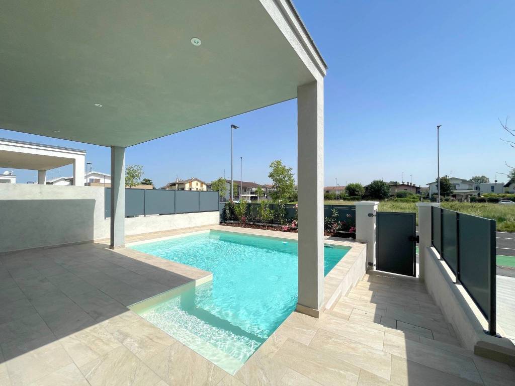 Villa a Peschiera del garda in Via Lugana - Foto 2