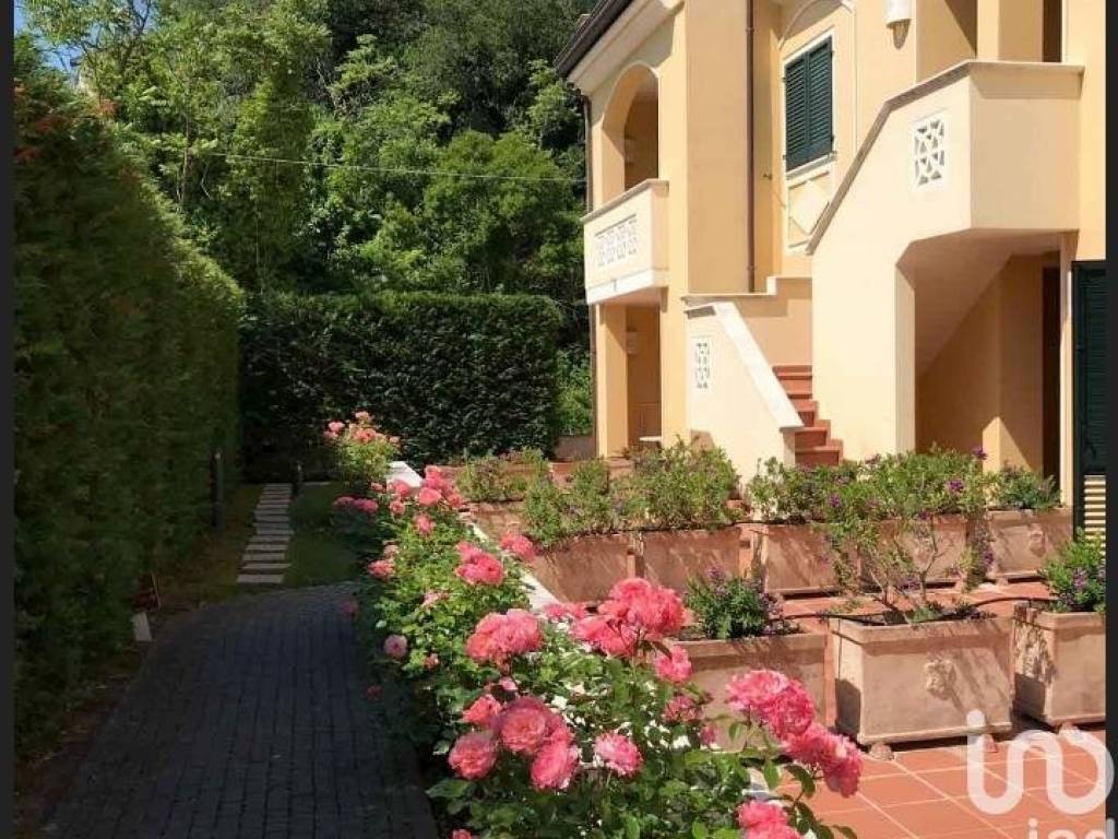 Villa a Roseto degli abruzzi in Via Nazionale - Foto 4