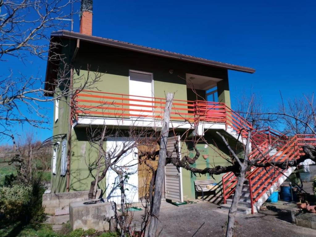 Casa indipendente a San mango sul calore in Frazione Poppano - Foto 2