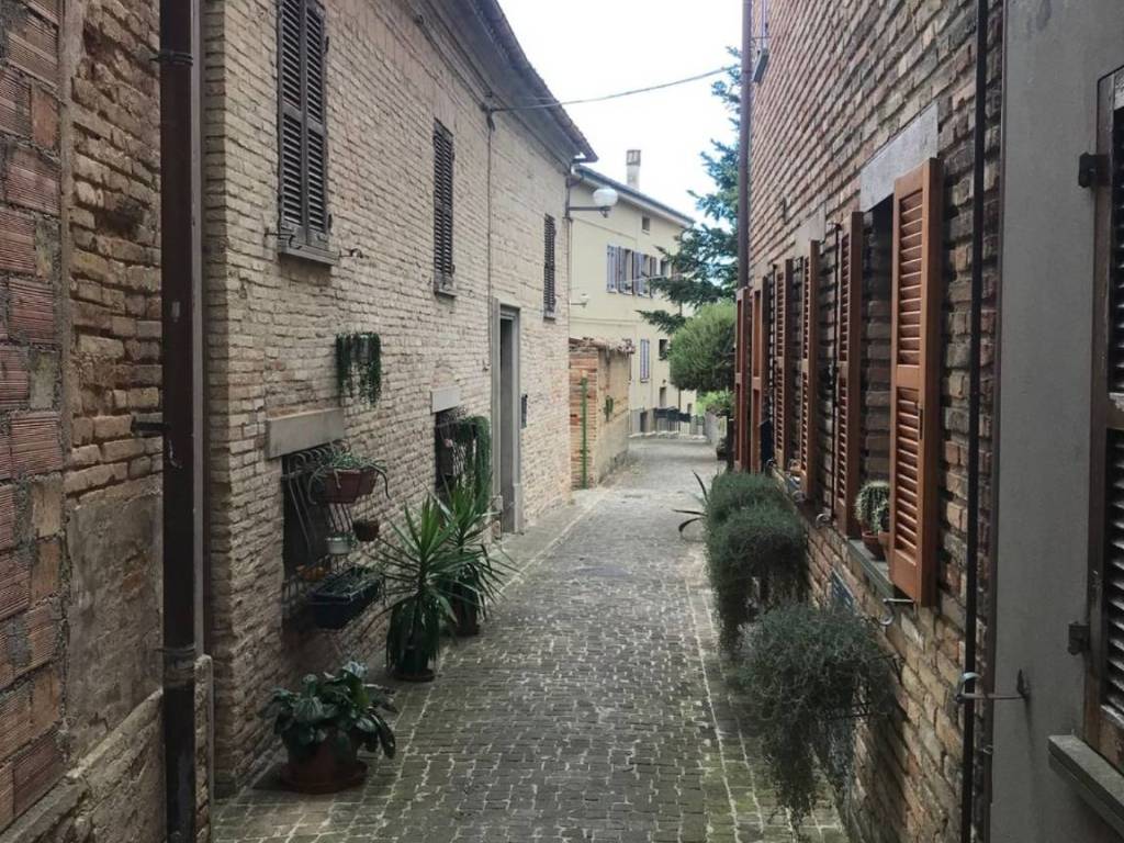 Villa a Mombaroccio in Piazza Barocci s.n.c - Foto 4