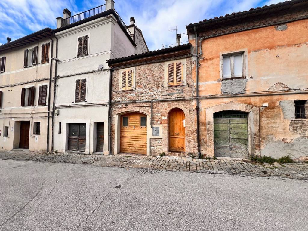 Casa indipendente a Fabriano in VIA DELLA CERAMICA, 25 - Foto 3
