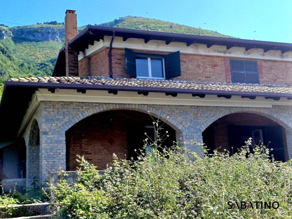 Villa a Salerno in Via Montestella - Foto 2