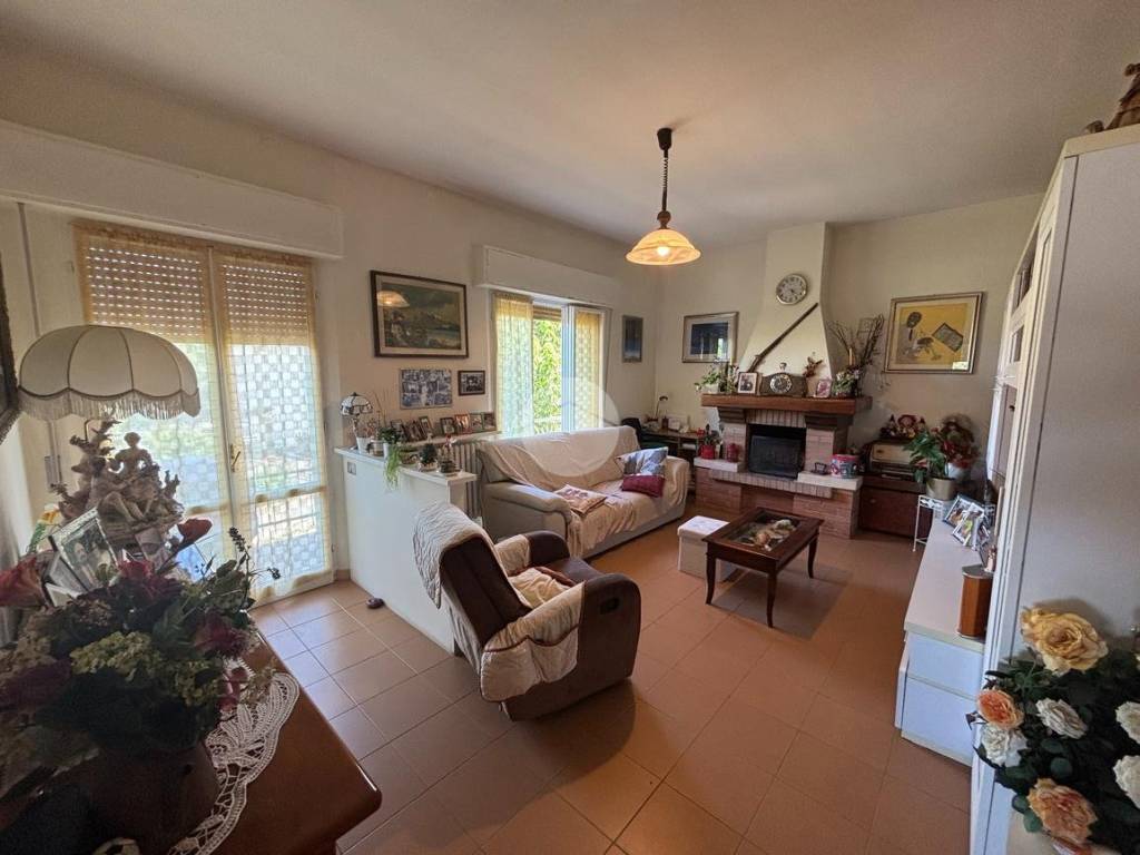 Casa indipendente a Fano in Via Licinio Cappelli, 1 - Foto 2