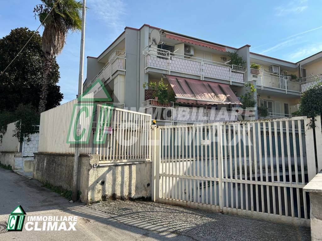 Appartamento a Caserta in Via Francesco De Renzis, 15 - Foto 3