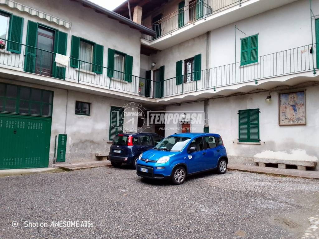 Appartamento a Capiago intimiano in Via Umberto I 23 - Foto 3