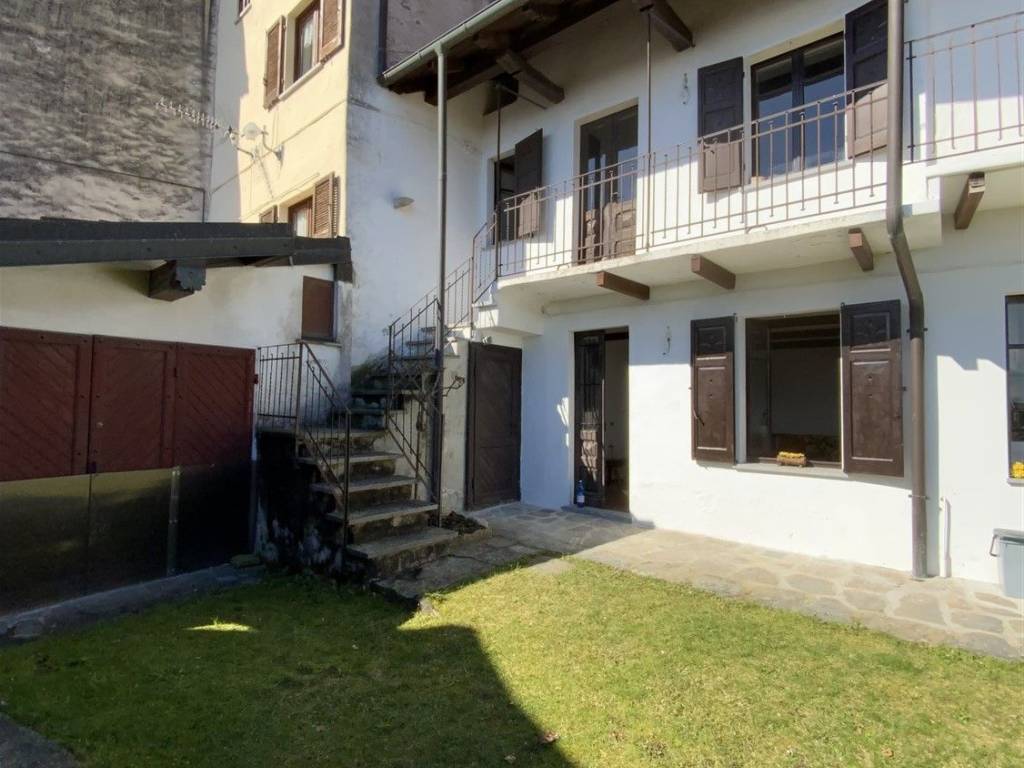 Appartamento a Gignese in Vicolo Briolo, 4 - Foto 2