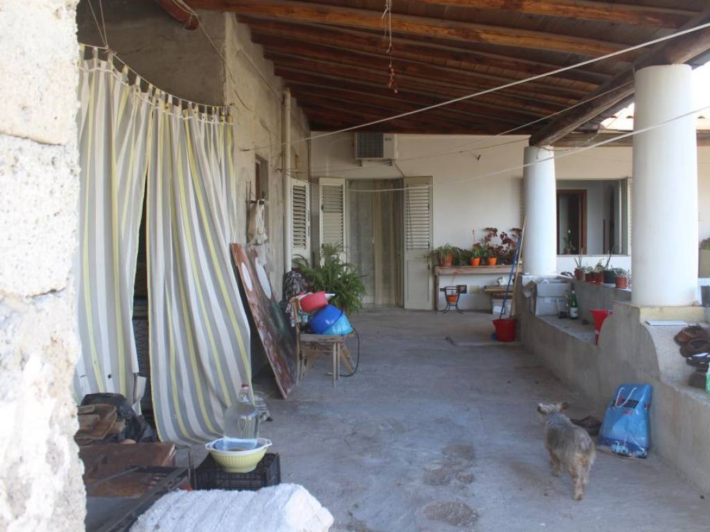 Villa a Lipari in Salita Croci Santa Margherita - Foto 2