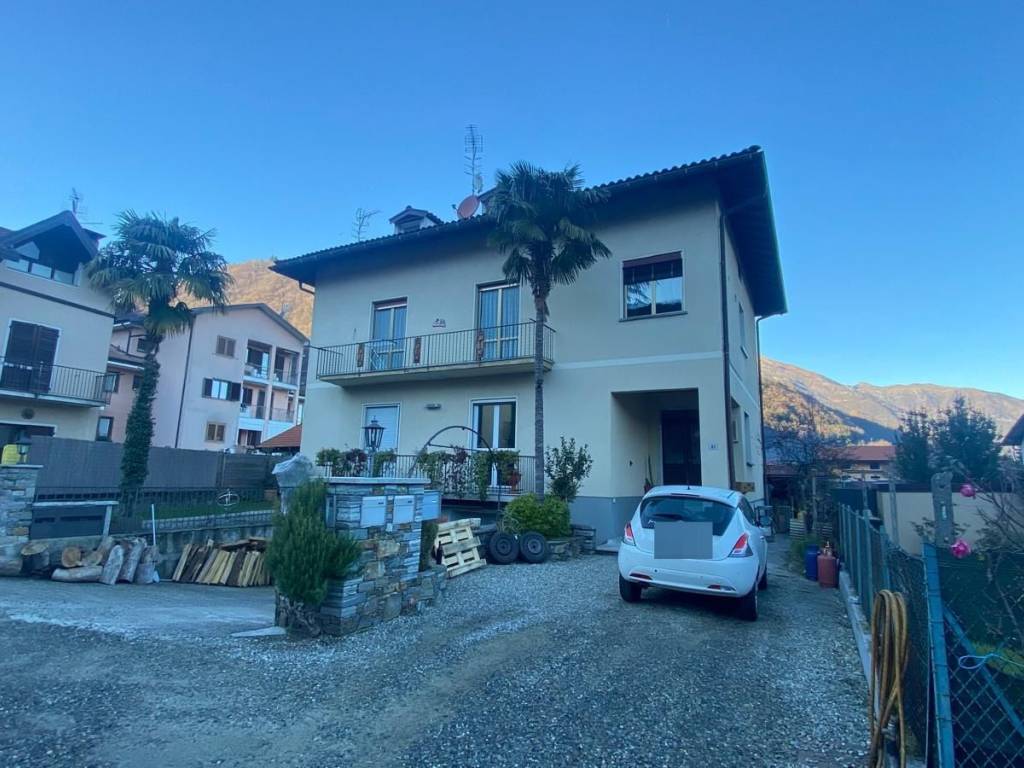 Appartamento a Cannobio in Via Sotto i Chiosi, 21 - Foto 4