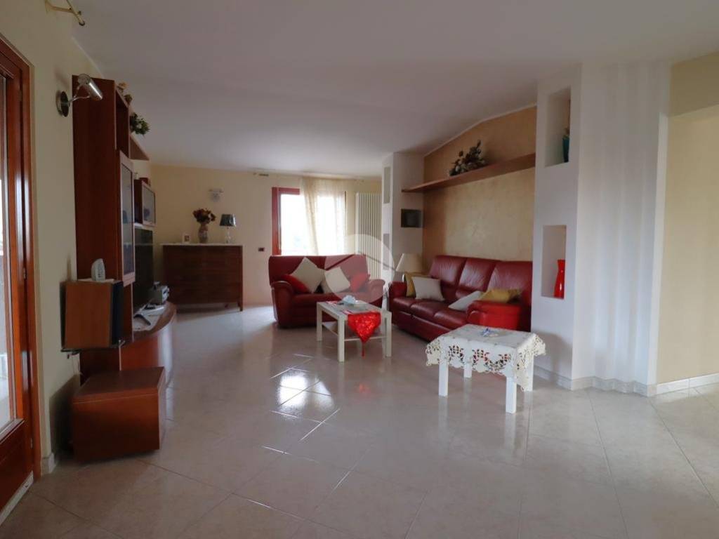 Appartamento a Torano nuovo in Via xxiv maggio, 5 - Foto 4