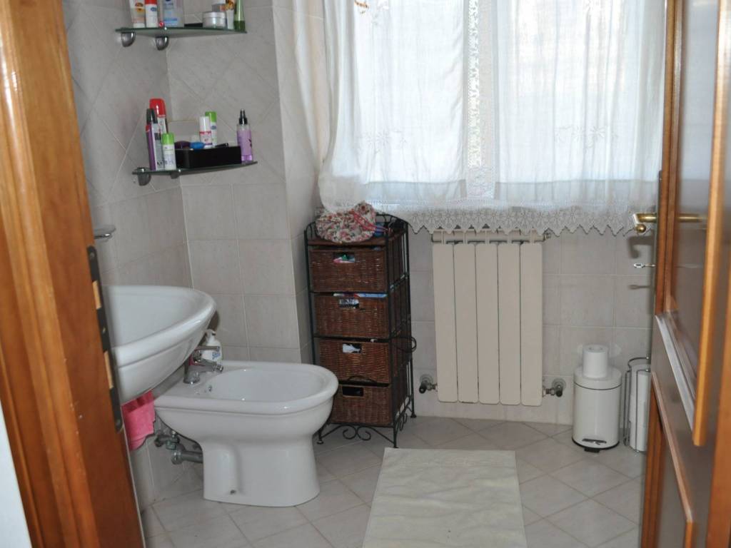 Appartamento a Castiglione del lago in Via Francesco Petrarca - Foto 5