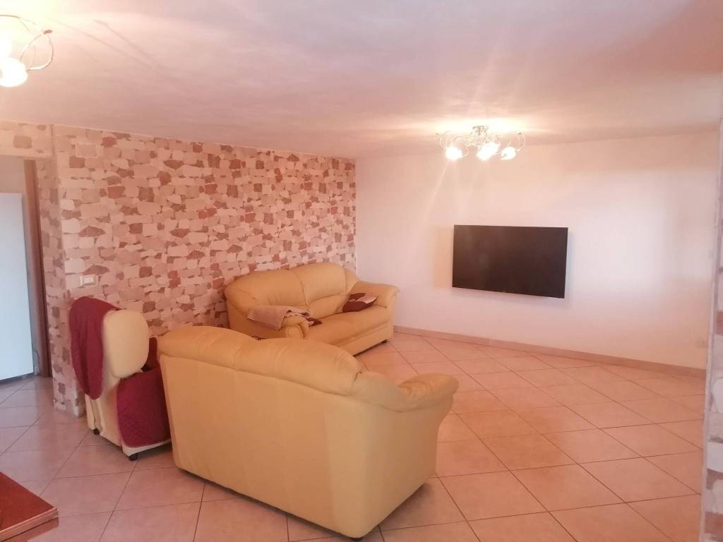Villa a Torricella del pizzo in Via della Libertà, 65 - Foto 4