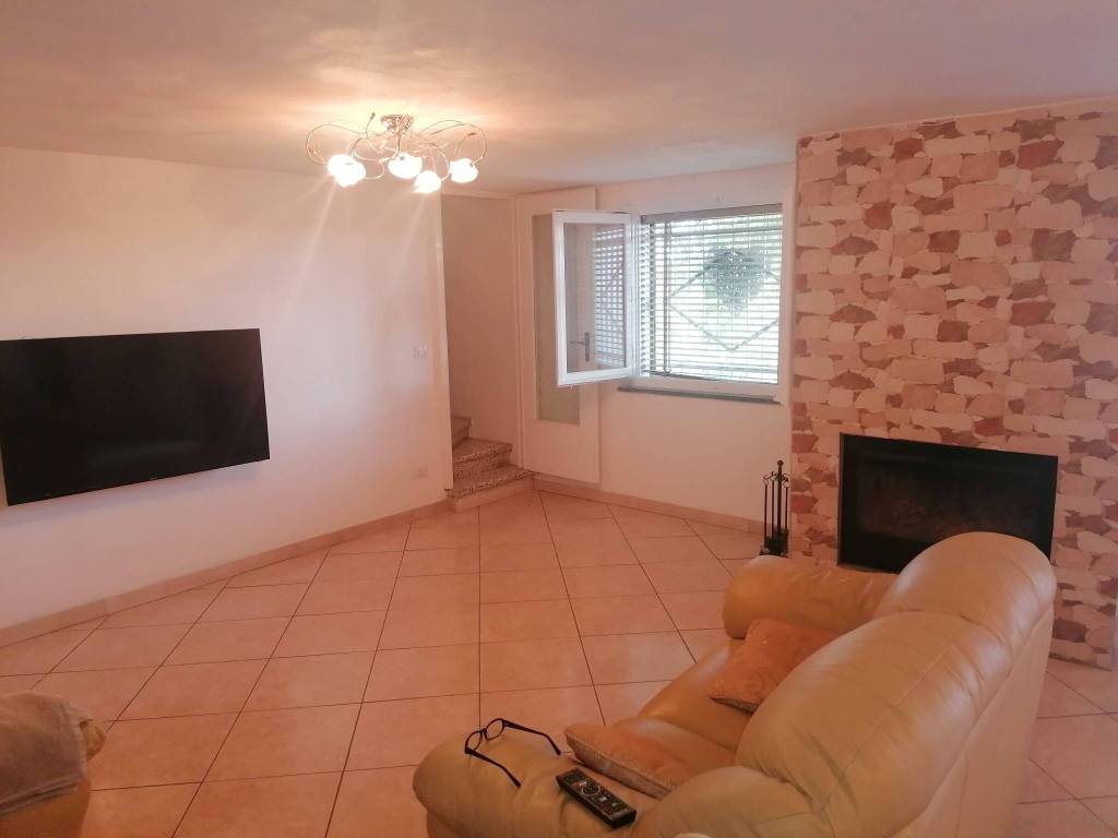 Villa a Torricella del pizzo in Via della Libertà, 65 - Foto 5