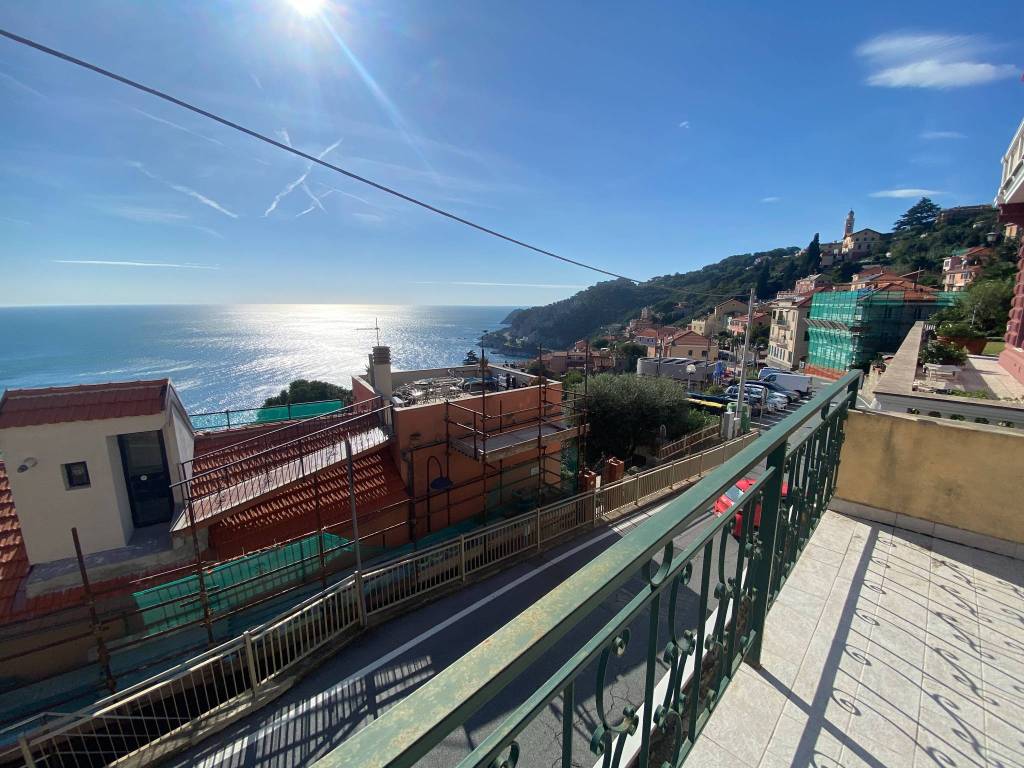 Appartamento a Bergeggi in Via Ademaro De Mari, 41 - Foto 4