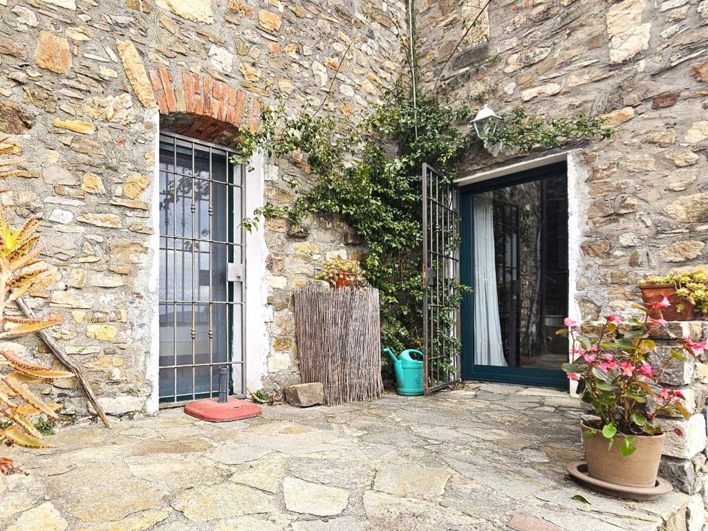 Casa indipendente a Sarzana in Via San Rocco, 12 - Foto 3