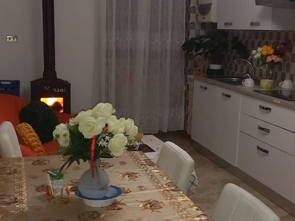 Casa indipendente a Irsina in Via Longo - Foto 3