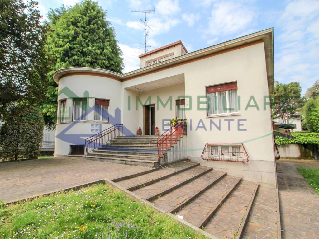 Villa a Somma lombardo in Via Angelo Bellini - Foto 3