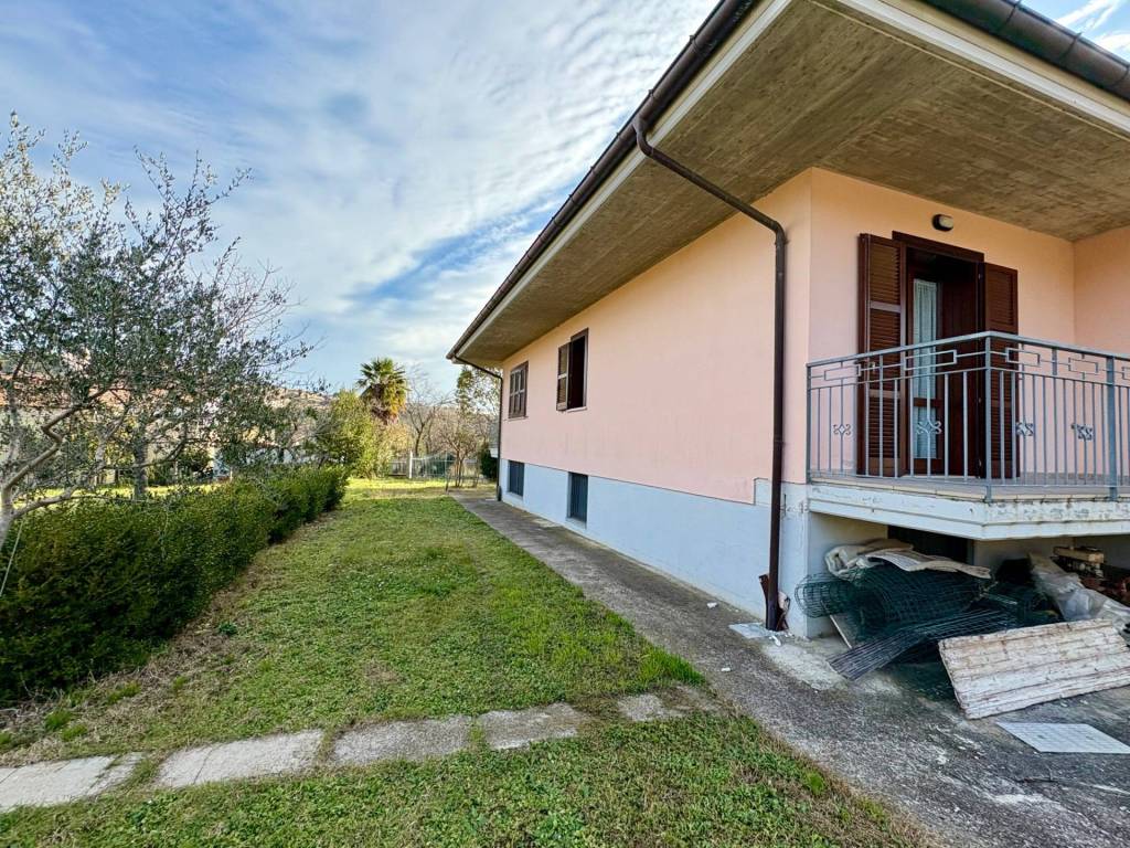 Villa a Morro d'oro in Contrada Case di Pasquale - Foto 4
