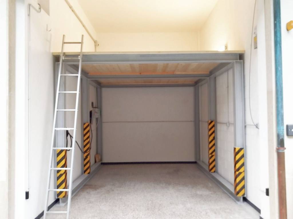 Box / garage a Loano in Via Aurelia, 384 - Foto 4