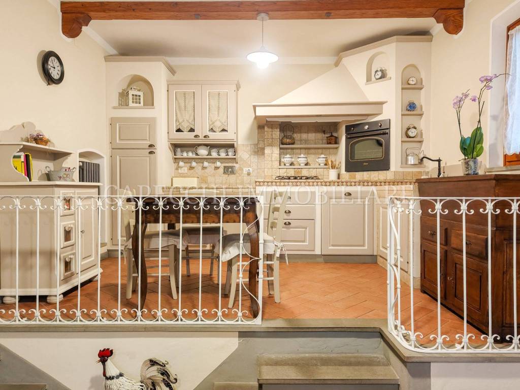 Villa a Serravalle pistoiese in Via Giovanni Paolo II - Foto 4