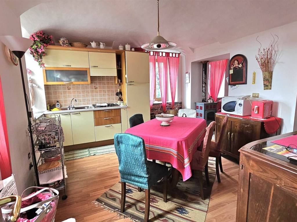 Casa indipendente a Valdilana in frazione buccio, 3 - Foto 2