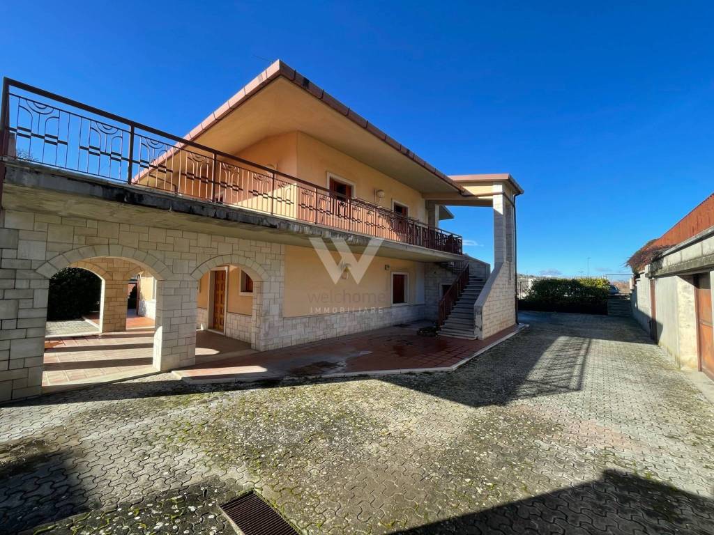 Appartamento a Campobasso in Strada Statale Molesana - Foto 2