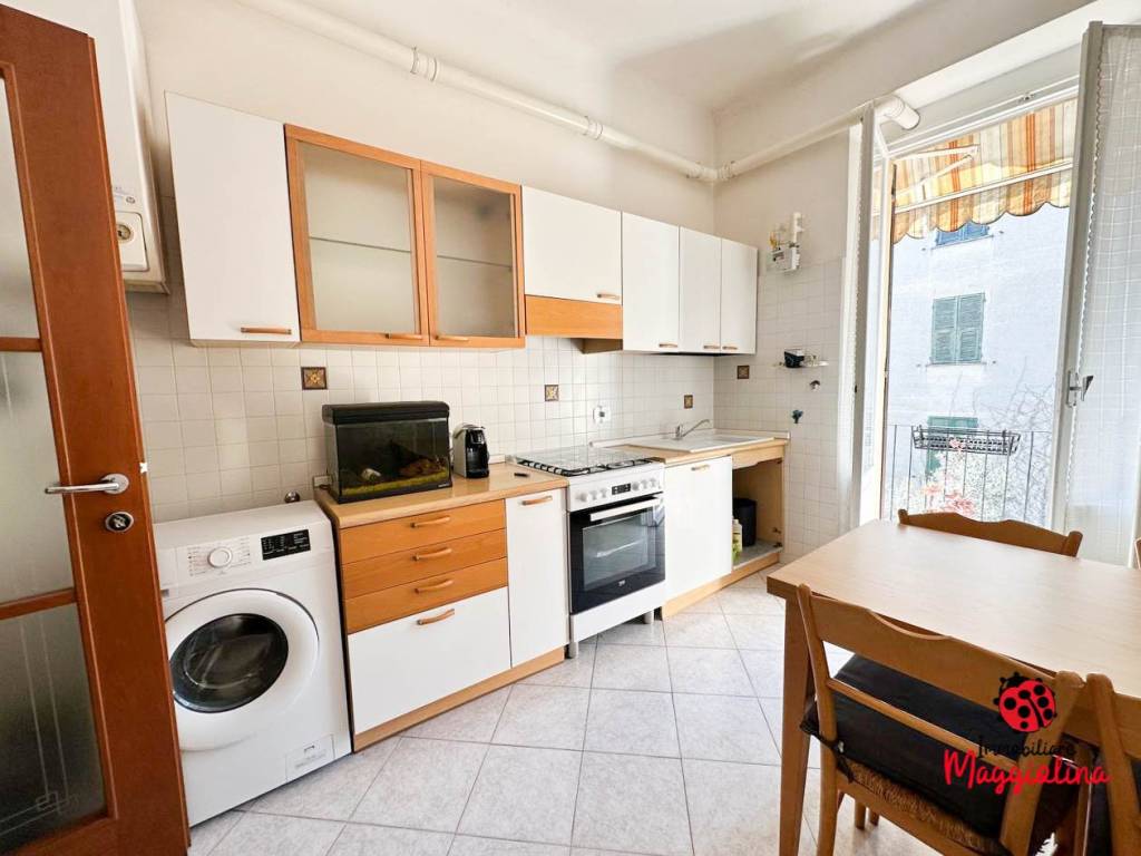 Appartamento a La spezia in Via Rebocco, 55 - Foto 2