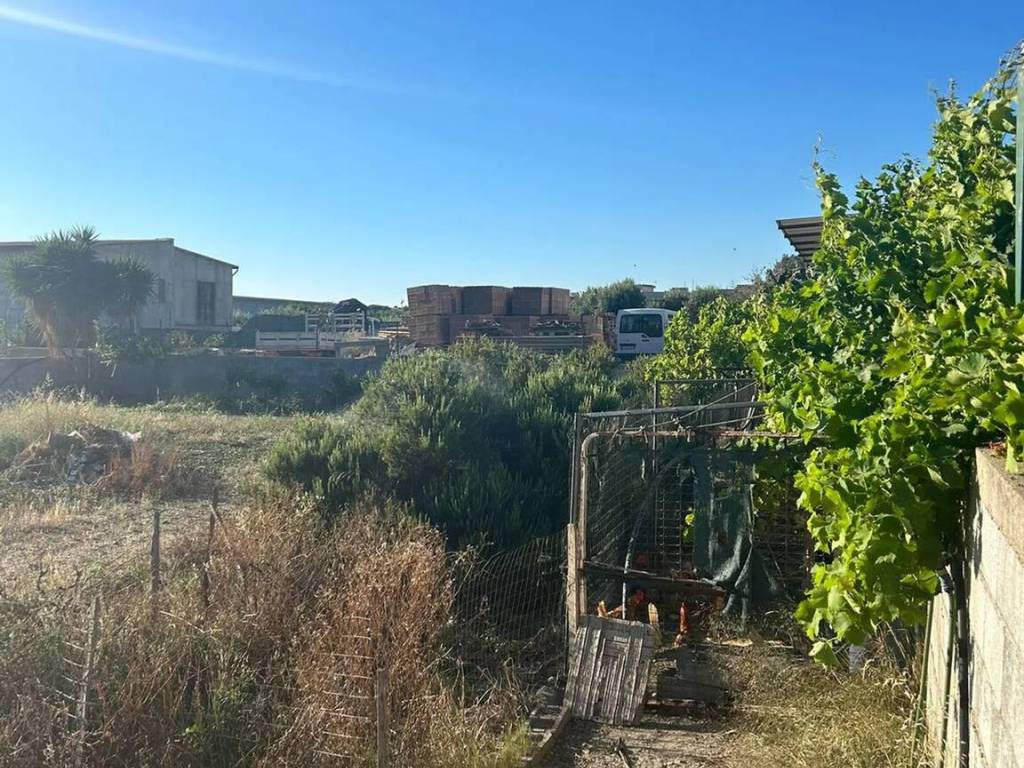 Terreno a Reggio calabria in Contrada Ligonì S.N.C. - Foto 4