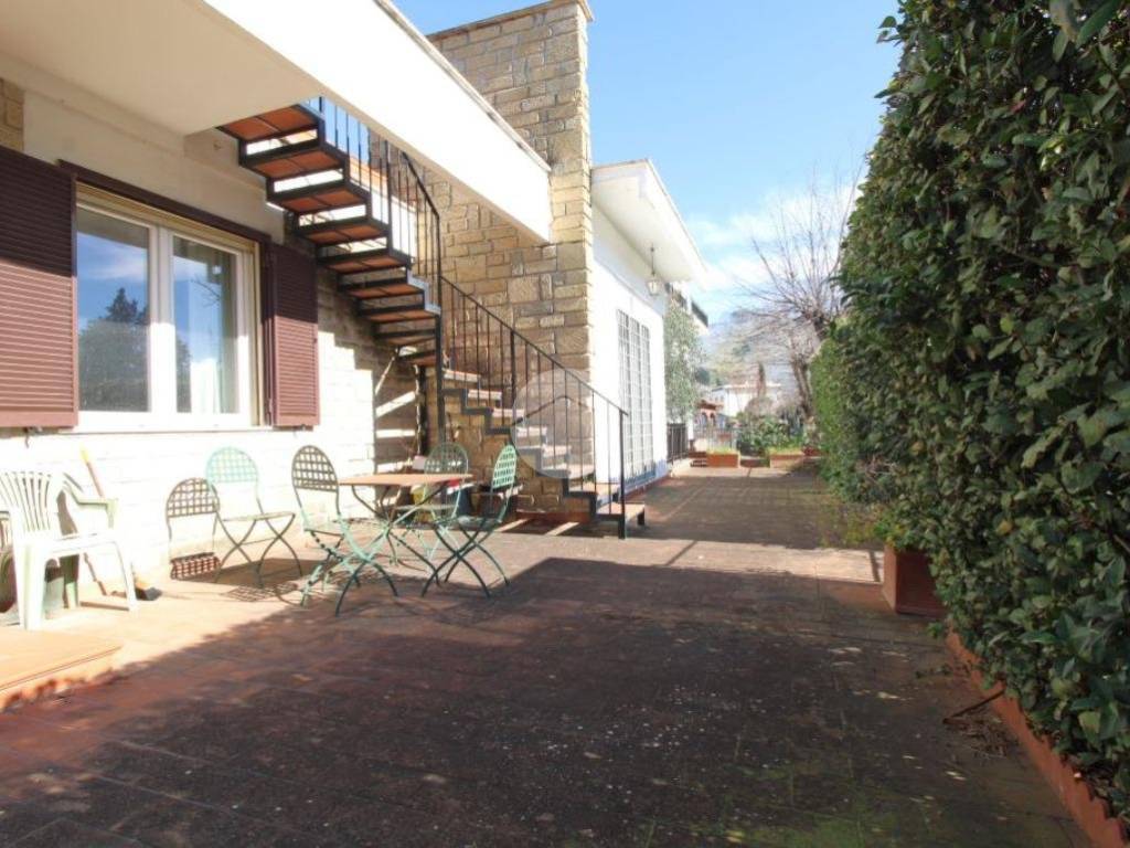 Villa a Fara in sabina in Via Farense, 365 - Foto 3