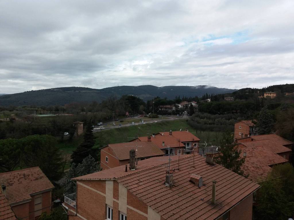 Appartamento a Perugia in Via Giovanni Verga - Foto 3