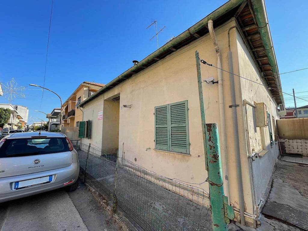 Casa indipendente a Giulianova in Via Guglielmo Marconi - Foto 4