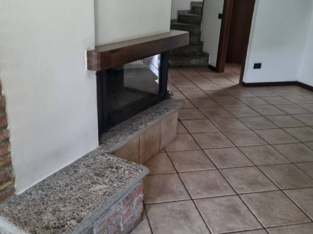 Casa indipendente a Alserio in SCONOSCIUTO - Foto 5
