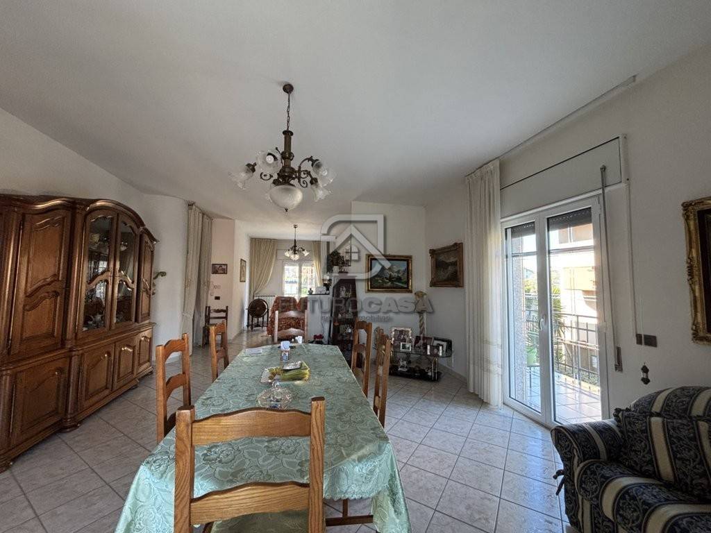 Villa a Apice in Via Francesco De Sanctis - Foto 4