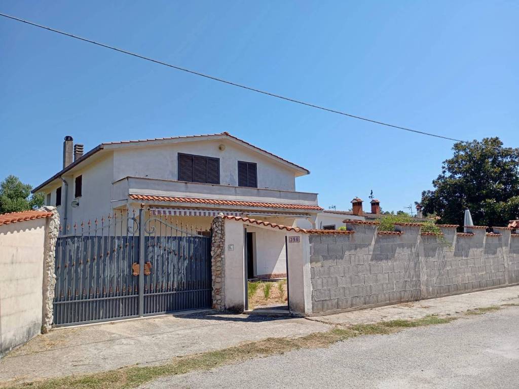 Villa a Latina in Strada del Bottero - Foto 2