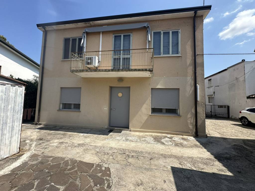 Villa a Padova in VIA BRANDOLESE - Foto 3