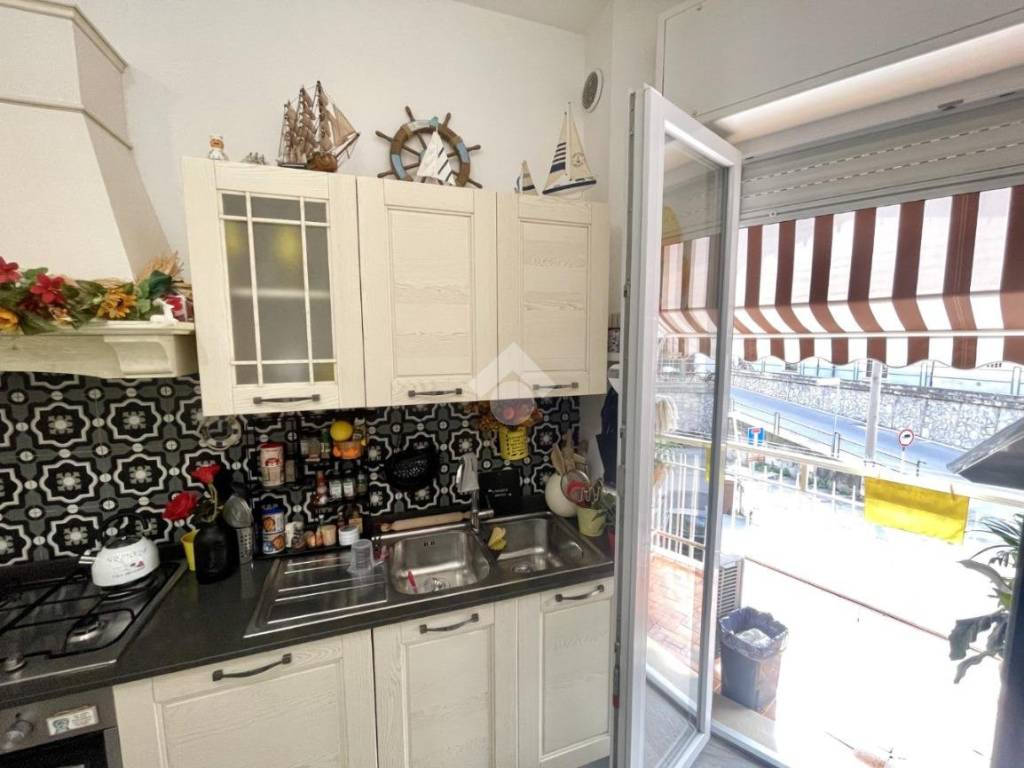 Appartamento a Imperia in Via santa lucia, 64 - Foto 4