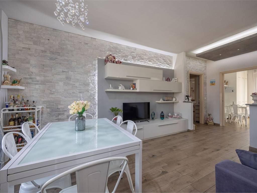 Appartamento a Cortona in Via Fratelli Cervi, 25 - Foto 2
