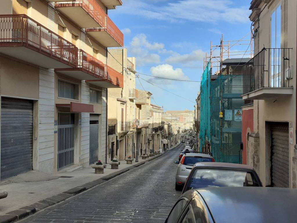 Villa a Palazzolo acreide in Corso Vittorio Emanuele, 135 - Foto 4