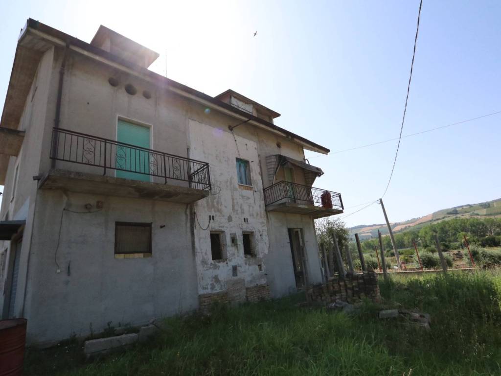 Villa a Colli del tronto in Contrada Morrice - Foto 4