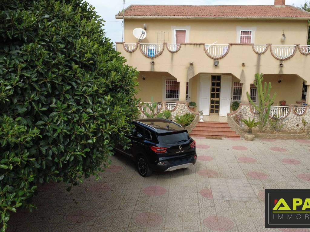 Villa a Canicattì in Contrada Fabrizio - Foto 4