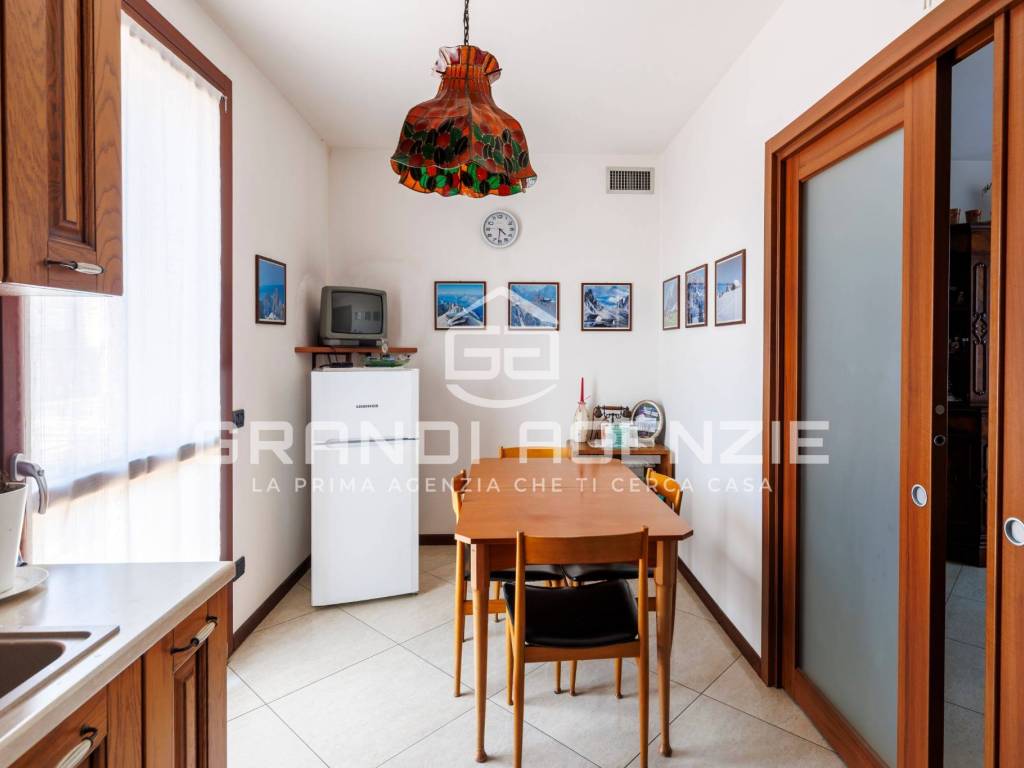 Appartamento a Verona in Via Santa Cristina, 2 - Foto 2